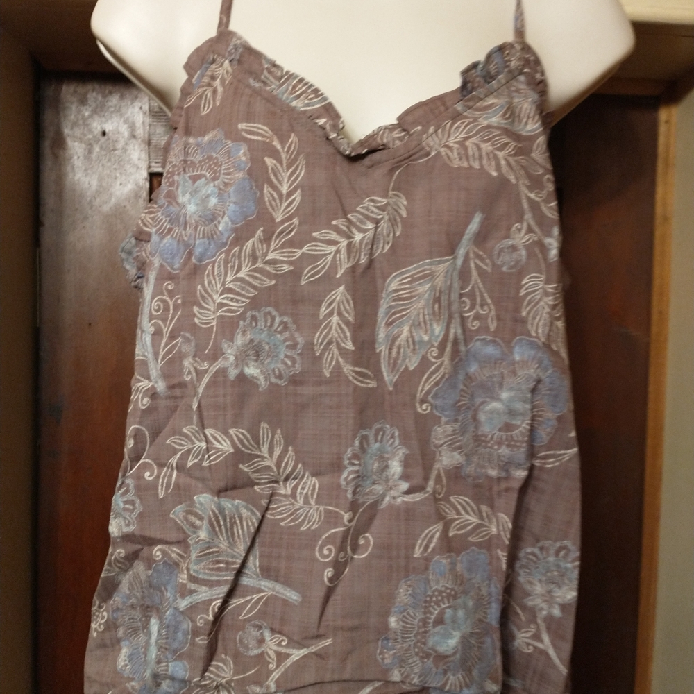 New a.n.a Nova Floral Ruffled V-Neck Camisole